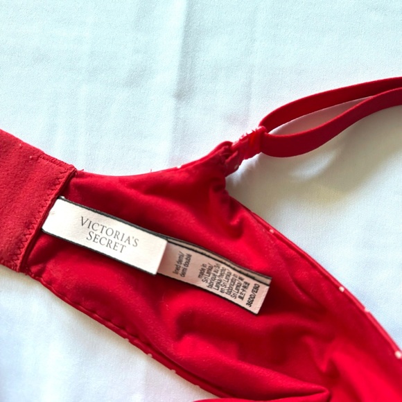 Body by Victoria Victoria’s Secret Red Swiss Dot Lined Demi Bra 36DD - Picture 5 of 5